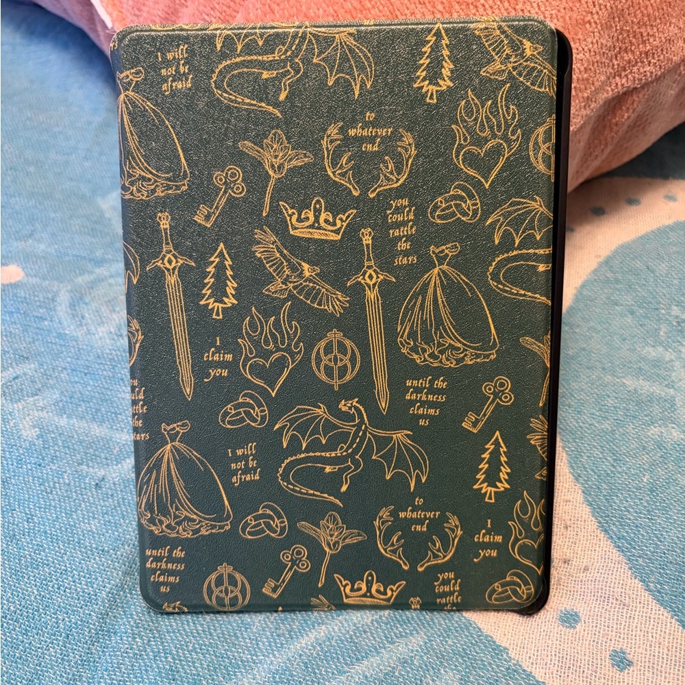 Throne of Glass 11th generation Kindle Case